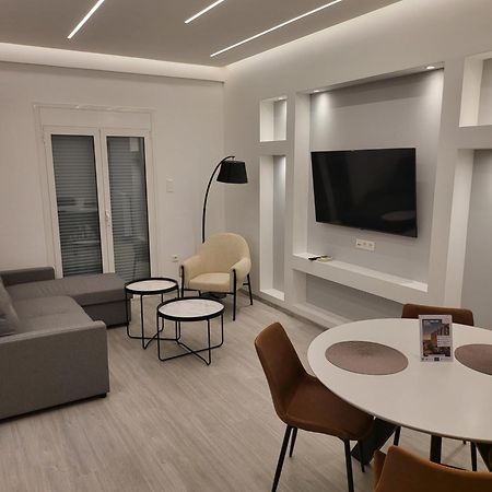 Stay Now, 600M From Acropolis アテネ エクステリア 写真