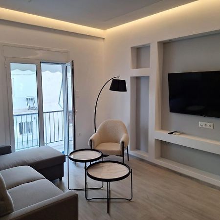 Stay Now, 600M From Acropolis アテネ エクステリア 写真