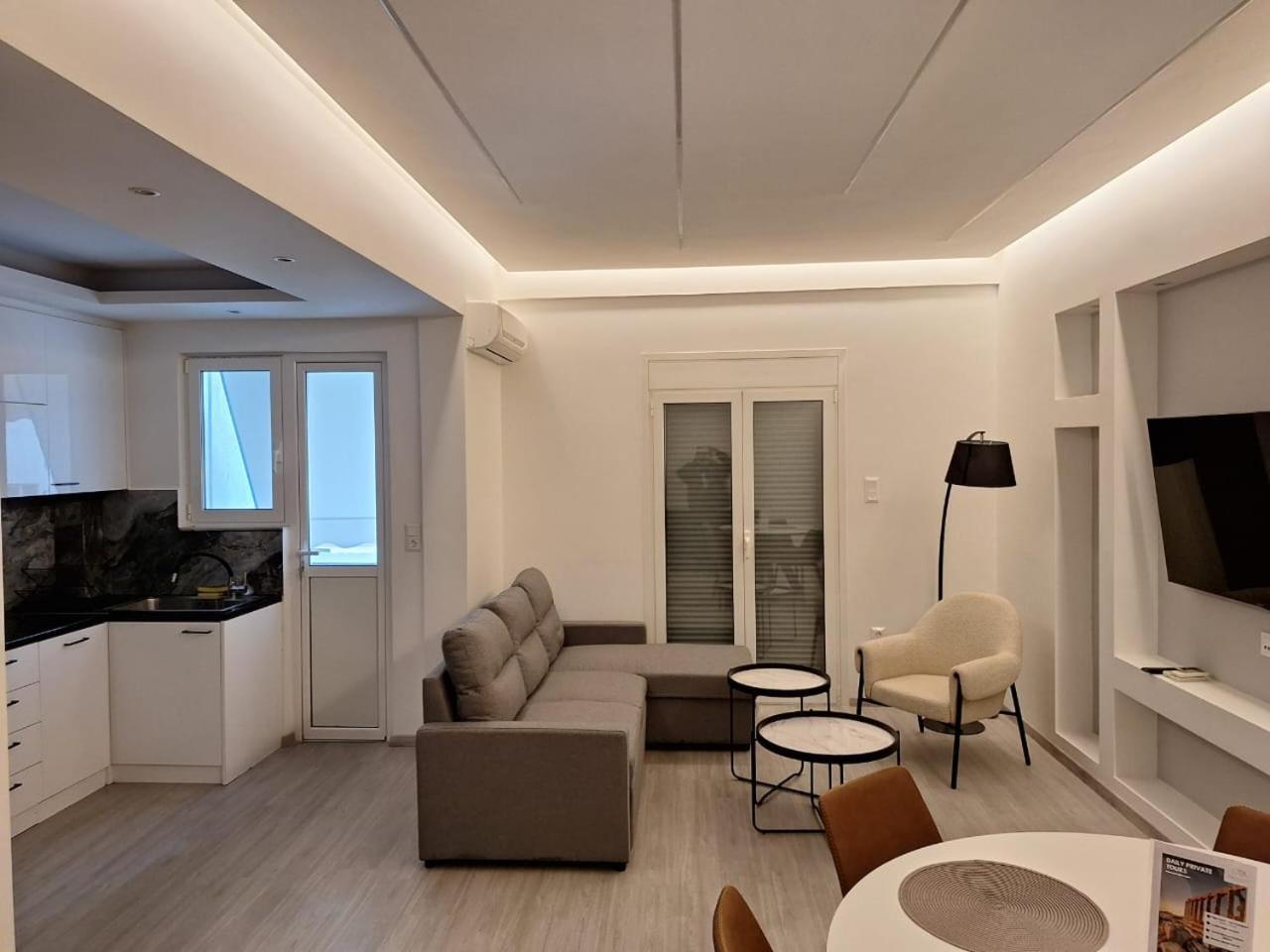 Stay Now, 600M From Acropolis アテネ エクステリア 写真